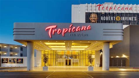 parking at the tropicana|Iba pa.